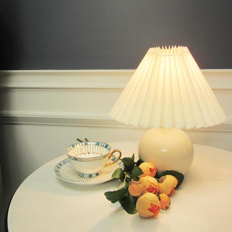 Ozawa Vintage LED Lampada da Tavolo Rattan/Legno/Ceramica Crema/Beige/Bianco Comodino