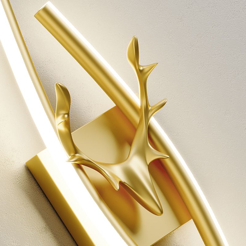 Alana Minimalismo Lineare Onda Design LED Applique Metallo Oro Specchio Bagno